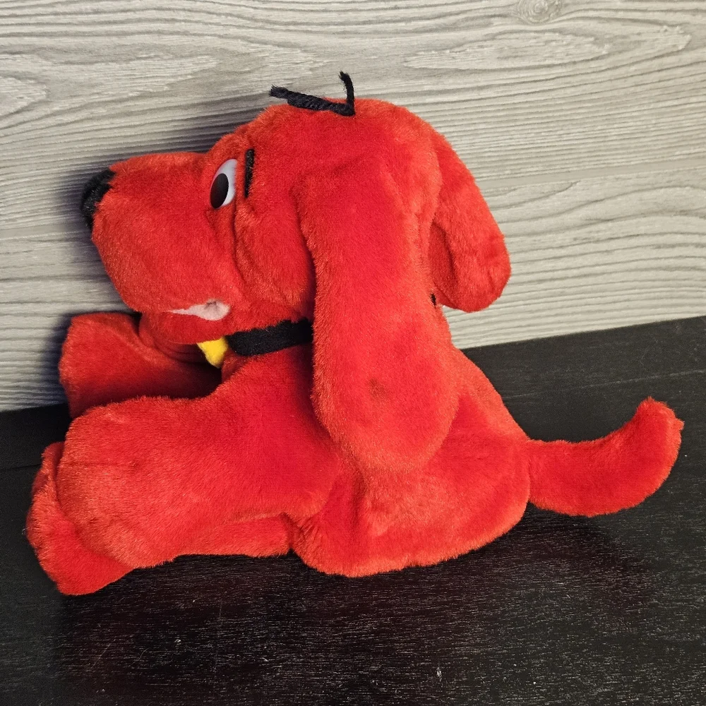 Vintage Clifford the Big Red Dog Singing Hand Puppet - Scholastic Avon - 1999